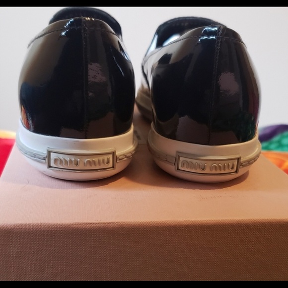 Metallic pointed toe flats - Picture 4 of 8